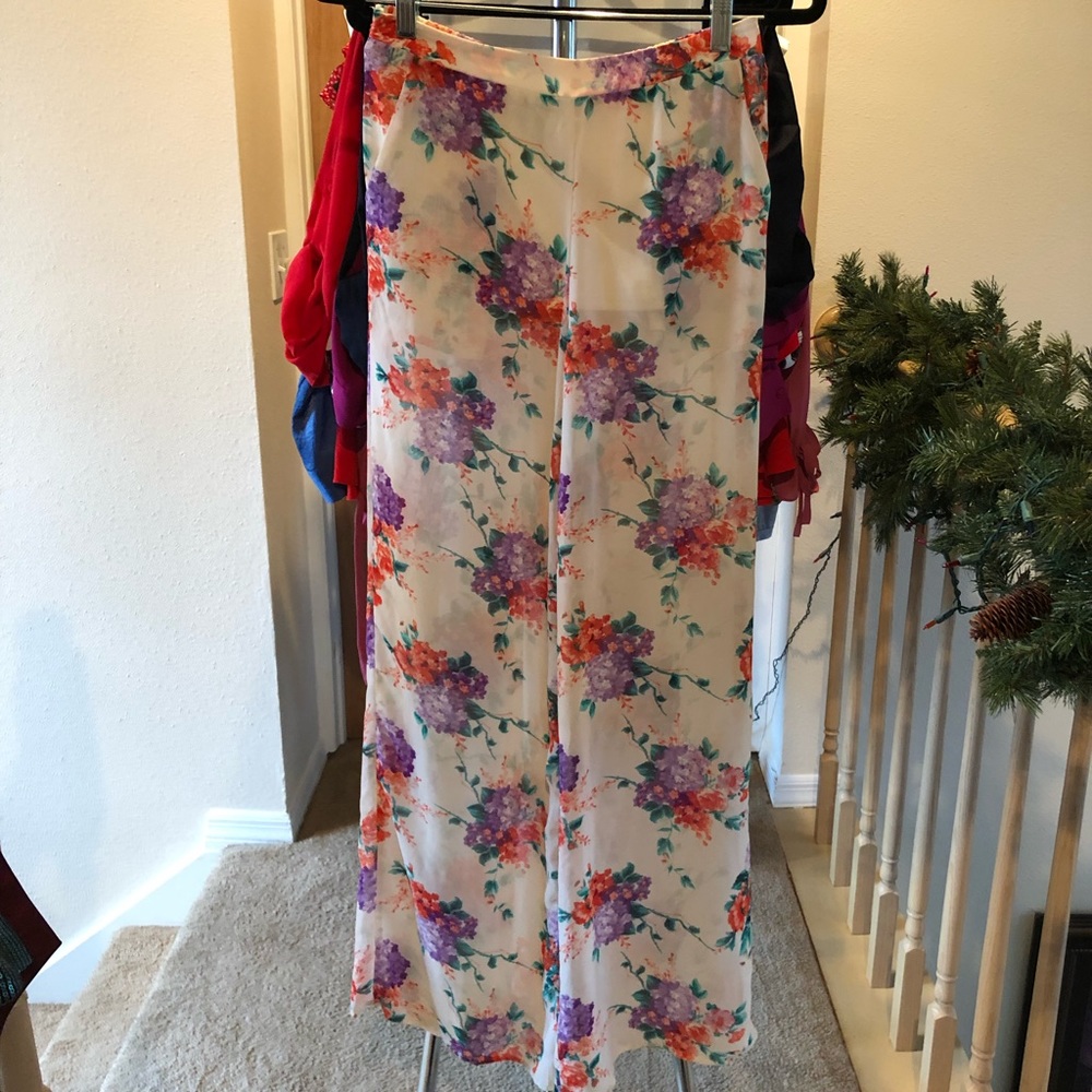 Floral palazzo pants